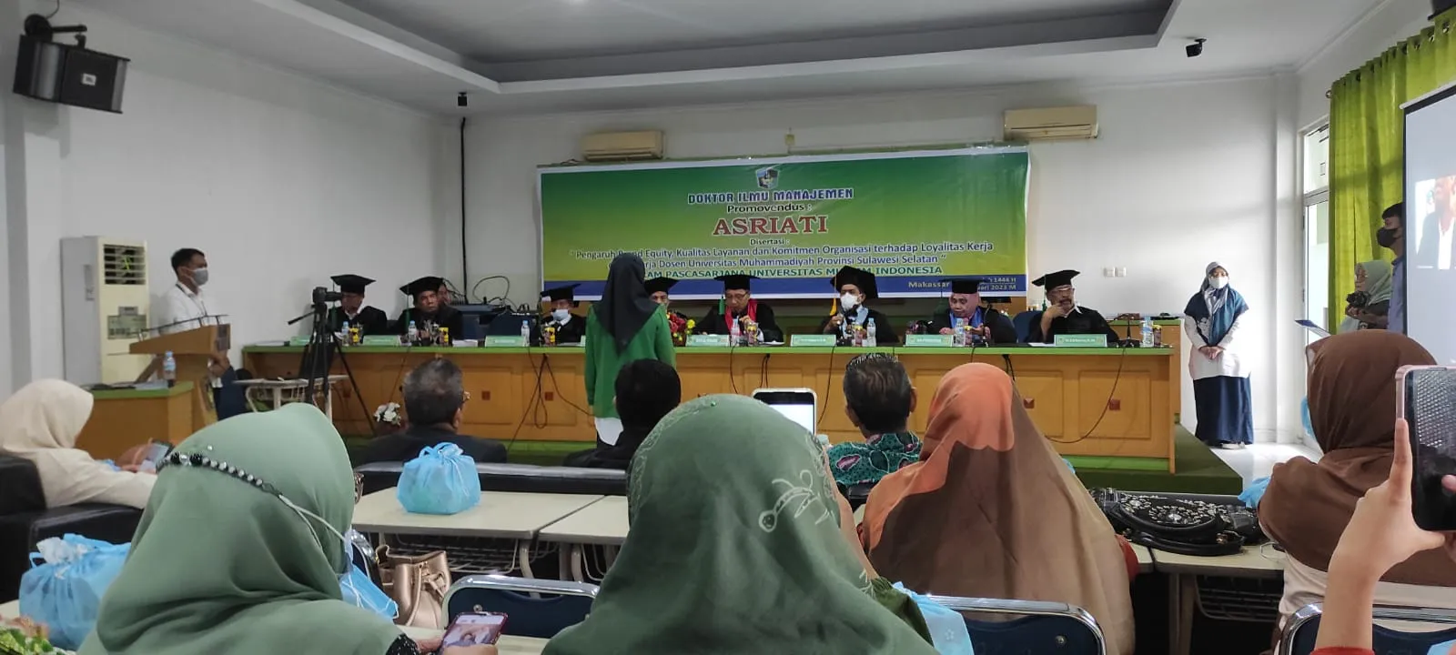 Asriati Dosen FEB Unismuh Raih Doktor Ilmu Manajemen di Program Pascasarjana UMI